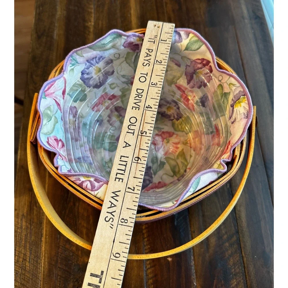 Longaberger 2000 Handwoven Basket with Floral Liner and Protector Dresden‎ Ohio